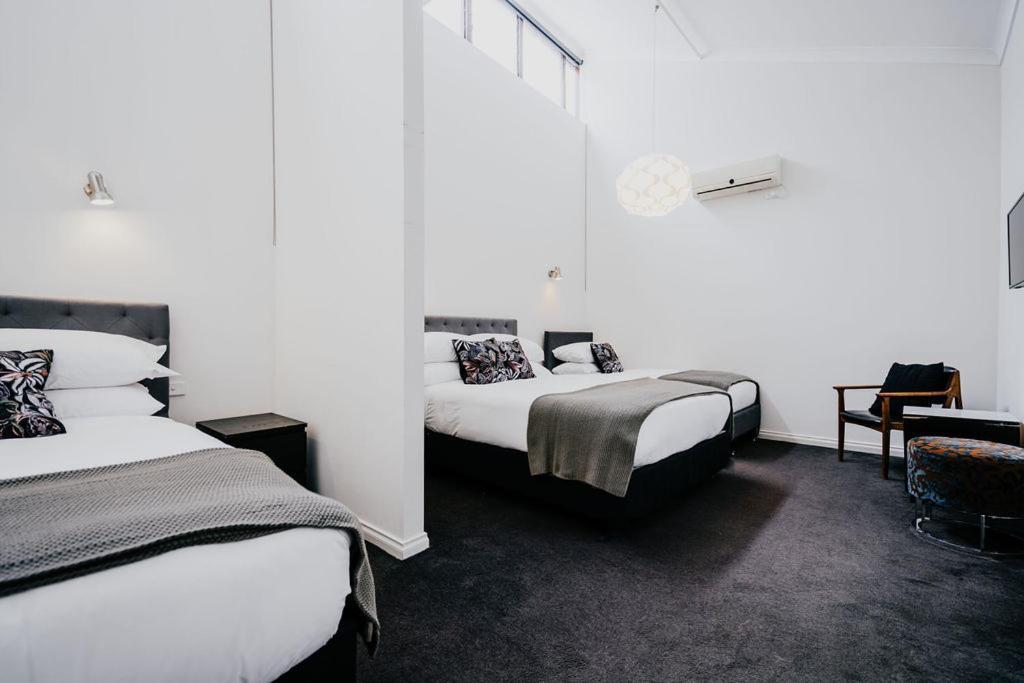 Albert Hotel 戴尔斯福特 外观 照片